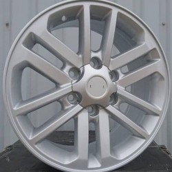 4X4 627 7,5×17 6×139,7 ET30 Silver