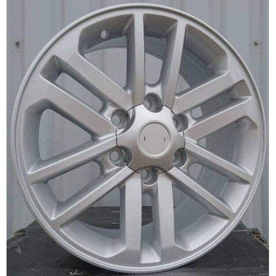 4X4 627 7,5×17 6×139,7 ET30 Silver