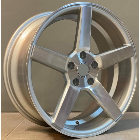 VOSSEN STYLE 972 8×18 5×112 ET40 Silver Face Machined