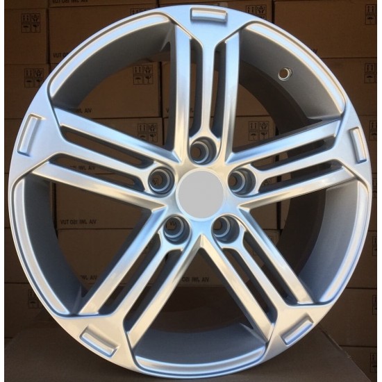 VW STYLE 663 7,5×17 5×112 ET45 Hyper Silver